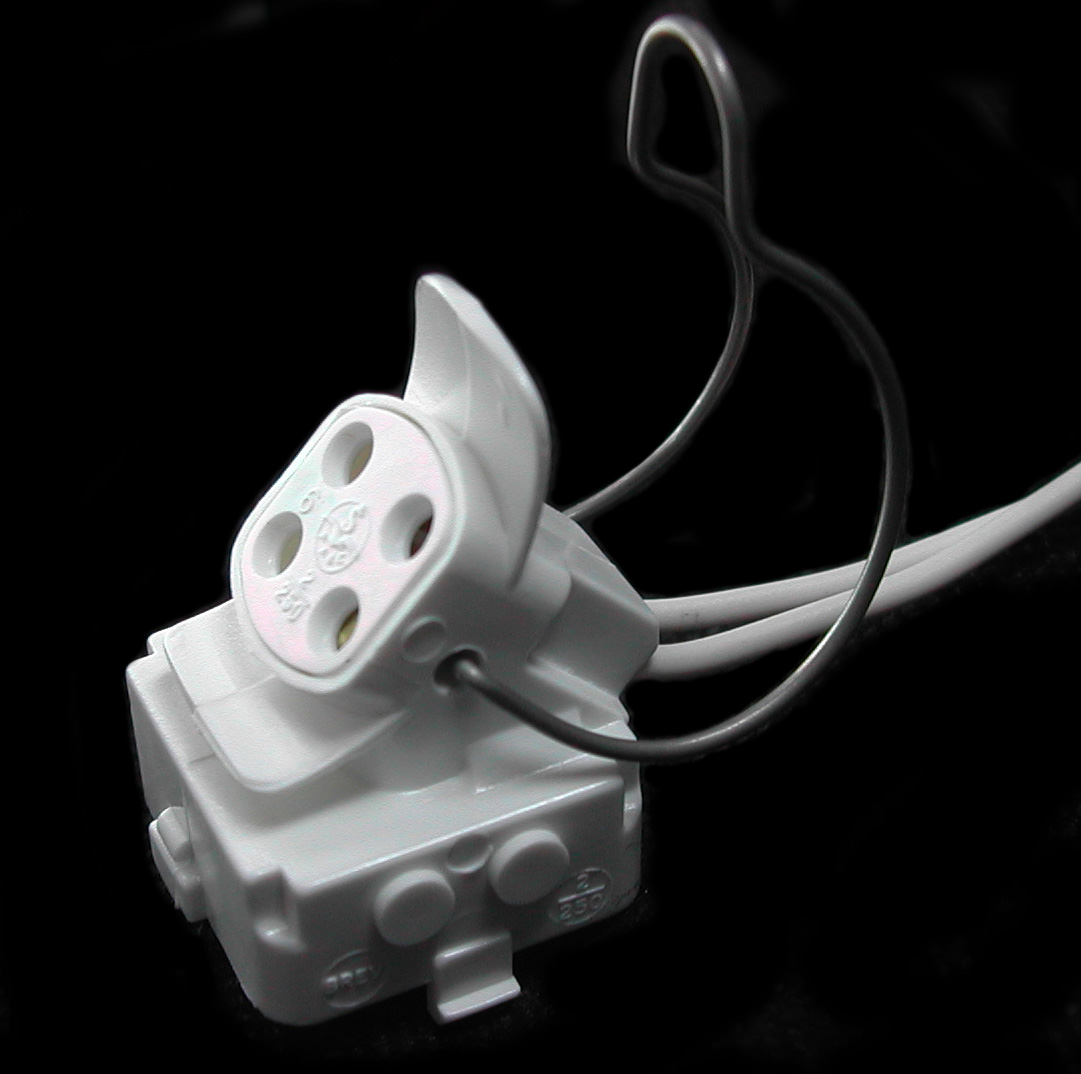 Fu Sun Engineering Limited -- Lamp base
